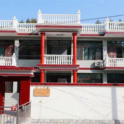 北京怀柔汤河口春山居民宿