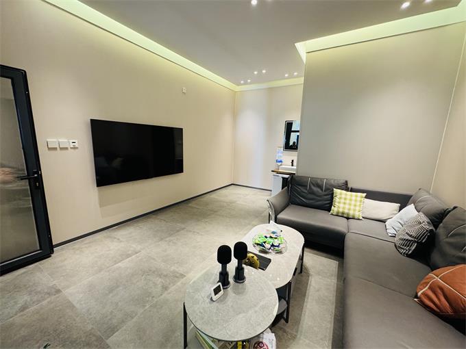 1760946445473696.jpg 27.jpg